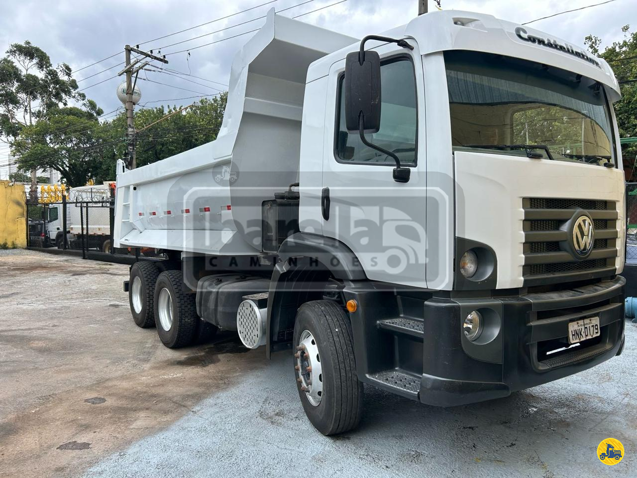 CAMINHAO VOLKSWAGEN VW 31320 Caçamba Basculante Truck 6x4 Barella Caminhões OSASCO SÃO PAULO SP